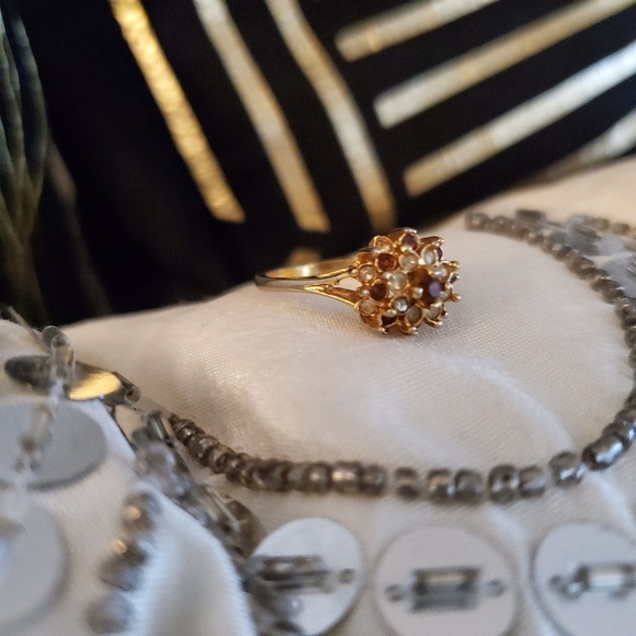 Ring - Picture 4 of 6